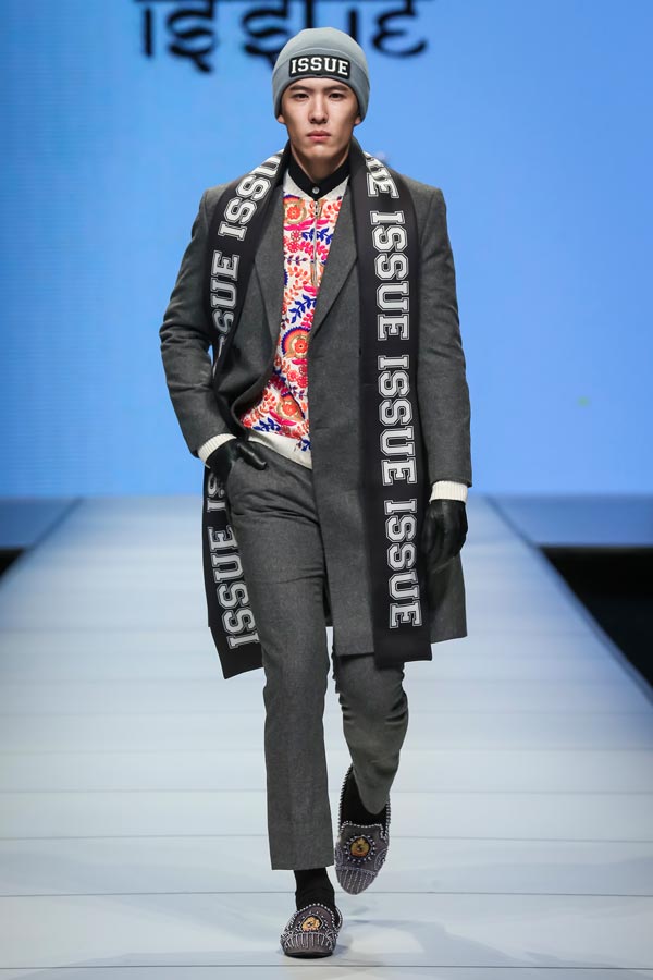 Bhubawit Kritpholnara