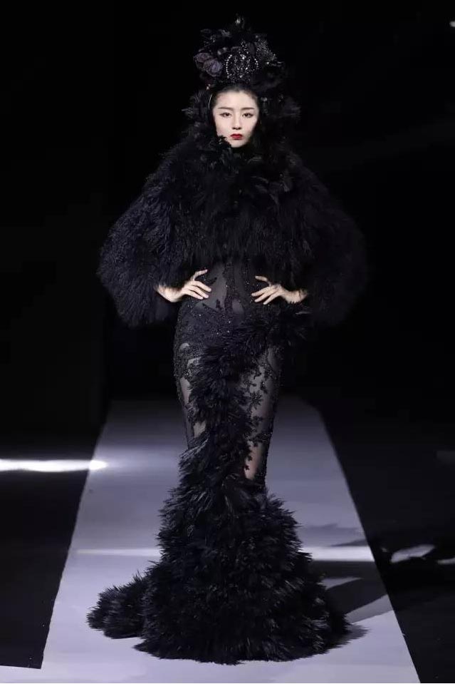 2017哈尔滨国际时装周 FREDERICK LEE 作品