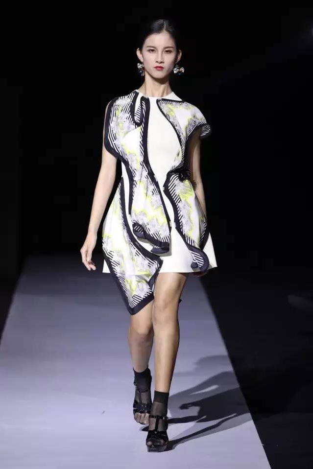 2017哈尔滨国际时装周 LONGSHAW WARD 作品